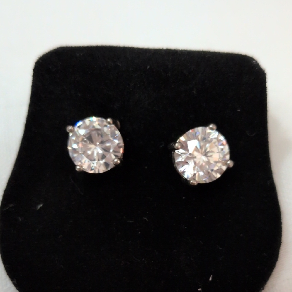 Elegant Silver Stud Earrings